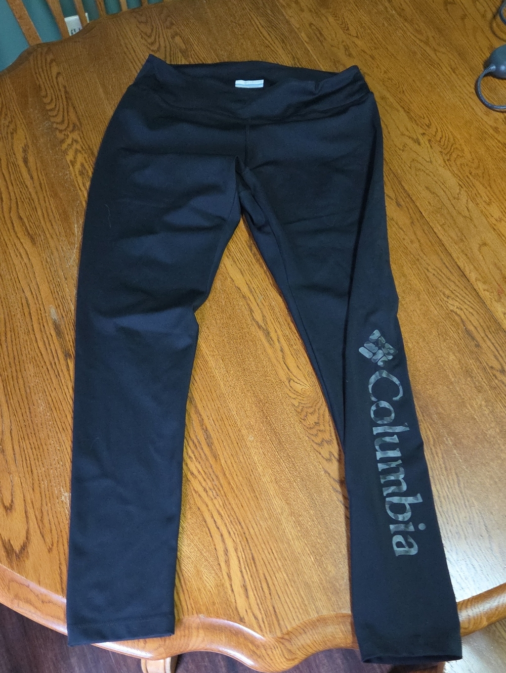 Columbia Black Leggings with Logo Down Leg